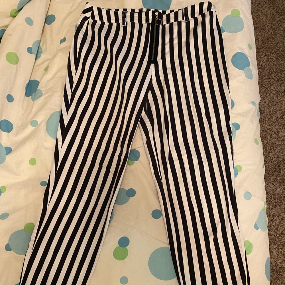 COPY - Forever 21 size large black and white striped pants.